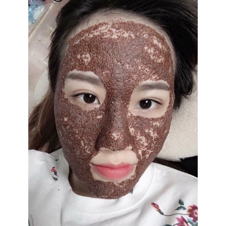 Con gái trung quốc có làn da trắng sáng như tấm phản quang nhờ ngâm mặt nạ giấy với hạt siêu thực phẩm - 4