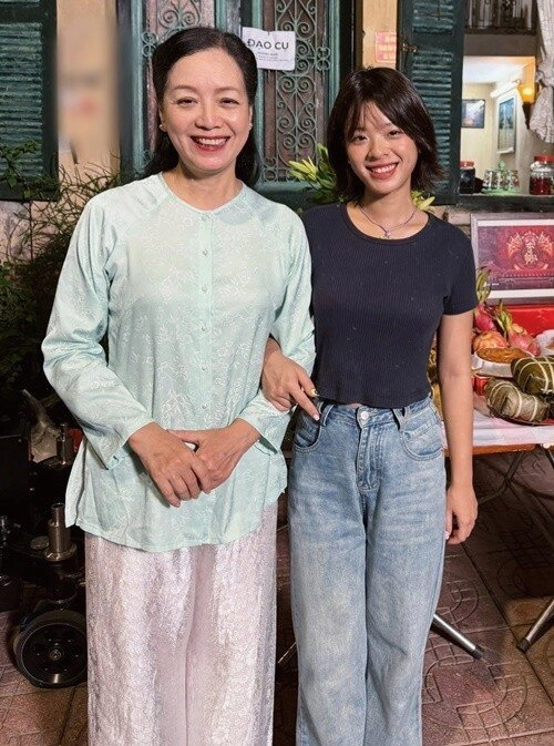 Con gái út nghệ sĩ chiều xuân ngày càng xinh đóng phim điện ảnh - 1