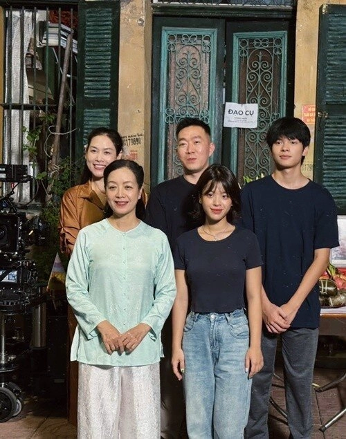 Con gái út nghệ sĩ chiều xuân ngày càng xinh đóng phim điện ảnh - 2