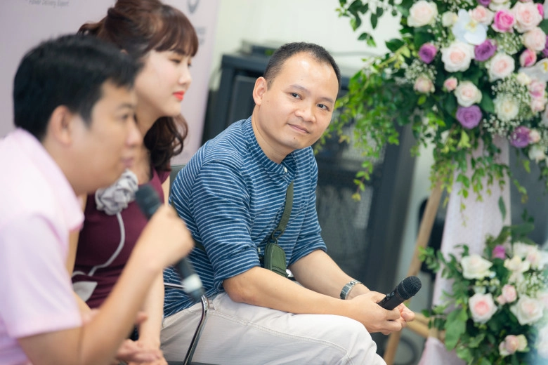 Con trai duy nhất của lại văn sâm hạnh phúc khoe người bố vĩ đại btv tạ bích loan vào chúc mừng - 3