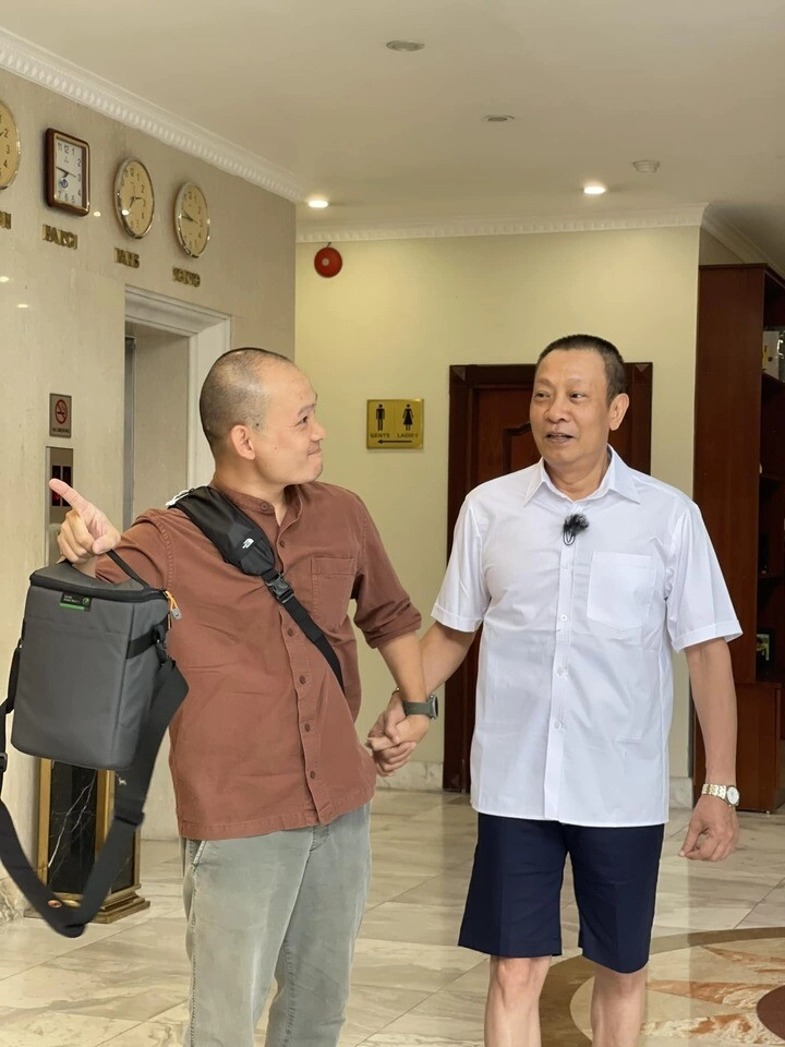 Con trai duy nhất của lại văn sâm hạnh phúc khoe người bố vĩ đại btv tạ bích loan vào chúc mừng - 7