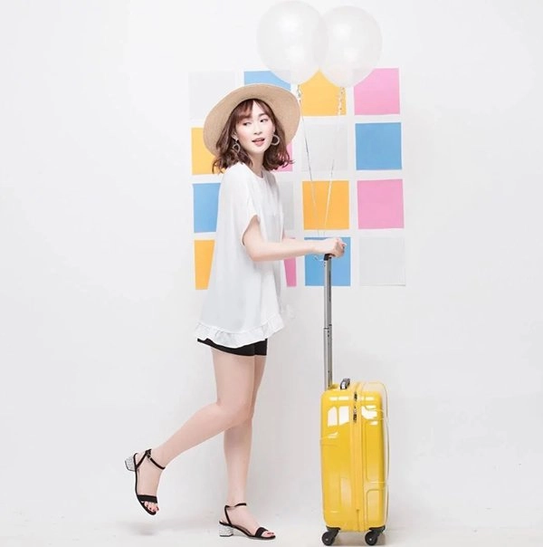 Du lịch nước ngoài dịp tết các nàng đừng quên loạt bí kíp bảo vệ da thần thánh - 2