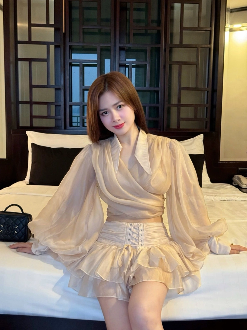 Dương hoàng yến khiến fan ngỡ ngàng với vẻ đẹp như thuở đôi mươi - 6