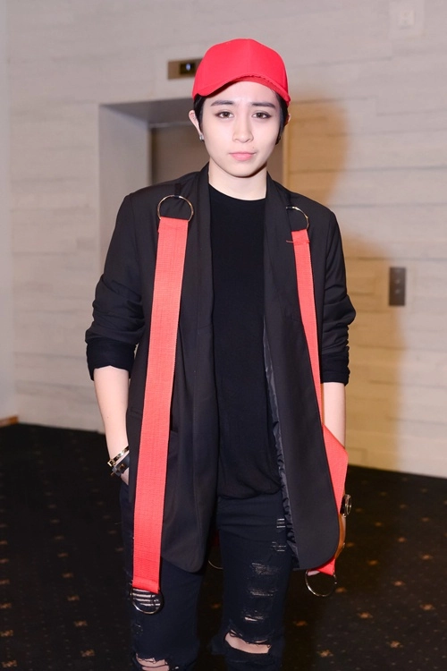 gái 1 con thu thủy gây bất ngờ vì hở bạo - 6