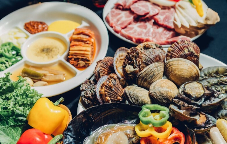 Gội đầu nhiều có làm rụng tóc 14 bí quyết cổ truyền giúp phụ nữ tóc mọc dày đen bóng hơn cả dùng serum đắt tiền - 8