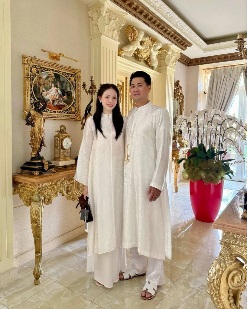 Gu ăn mặc giàu ngầm của hai con dâu nhà tỷ phú johnathan hạnh nguyễn - 13