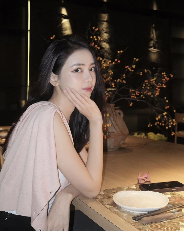 Hai mỹ nhân gây sốt trong lễ nạp tài của đỗ hà nhan sắc xinh như hoa hậu chăm mặc hở khoe dáng gợi cảm - 10