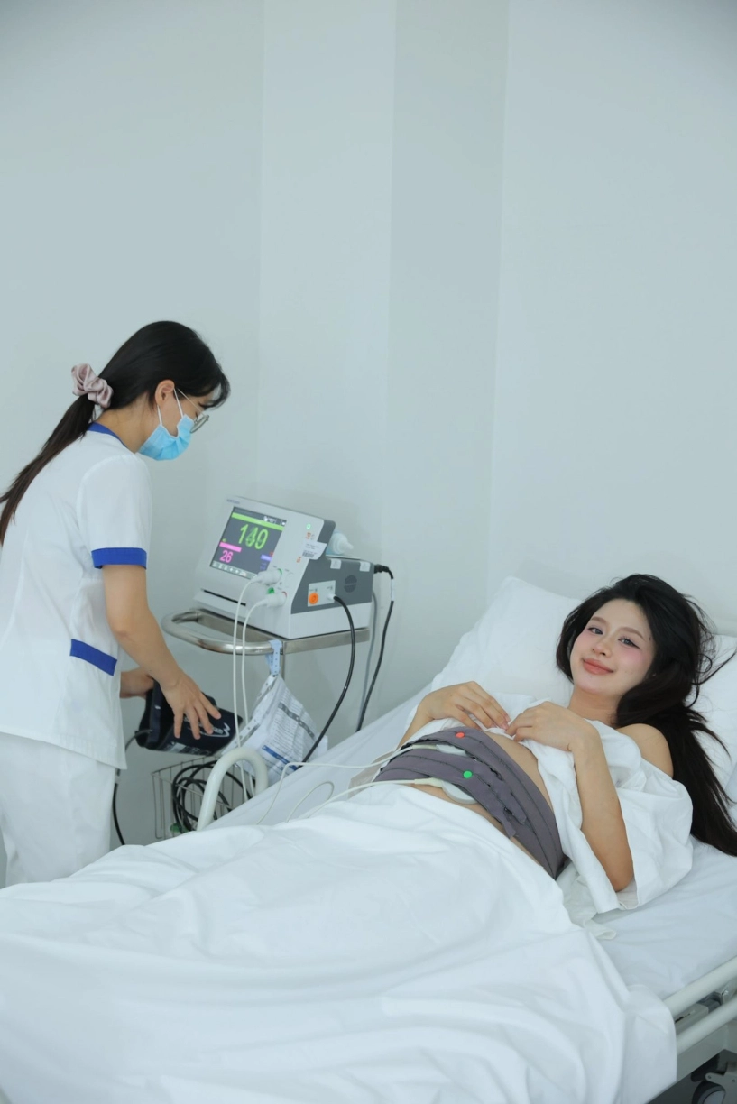 Hàn hằng về dáng sau sinh thần tốc khiến netizen ngỡ ngàng - 7