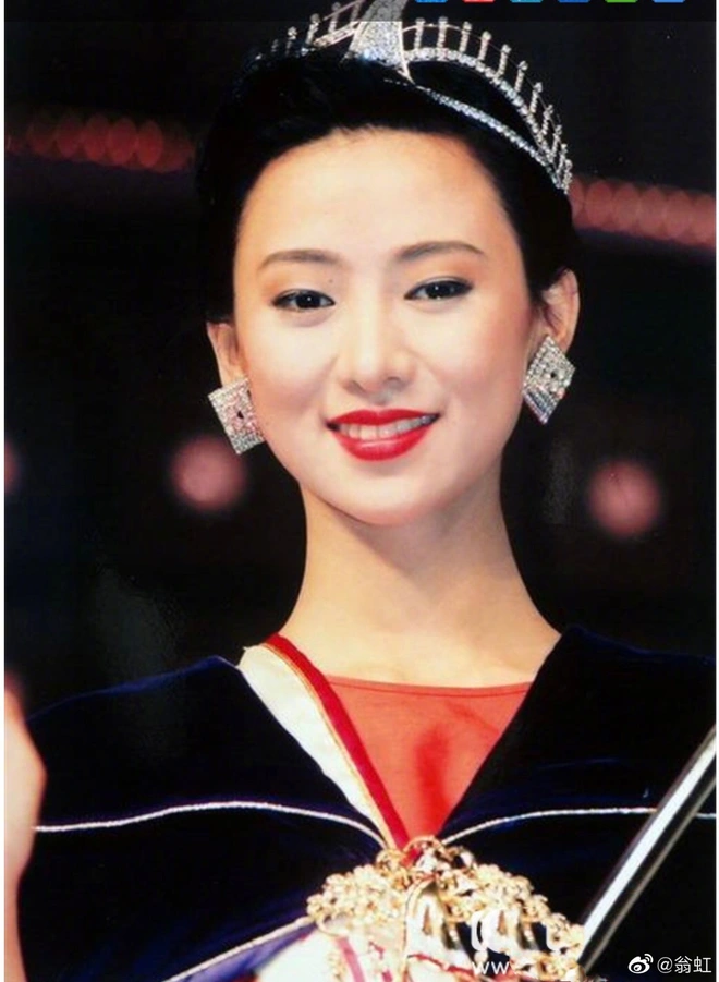 Hoa hậu đẹp nhất châu á nổi đình đám một thời nay u60 đẹp rực rỡ nhờ cốc nước giá rẻ giúp cải lão hoàn đồng - 1