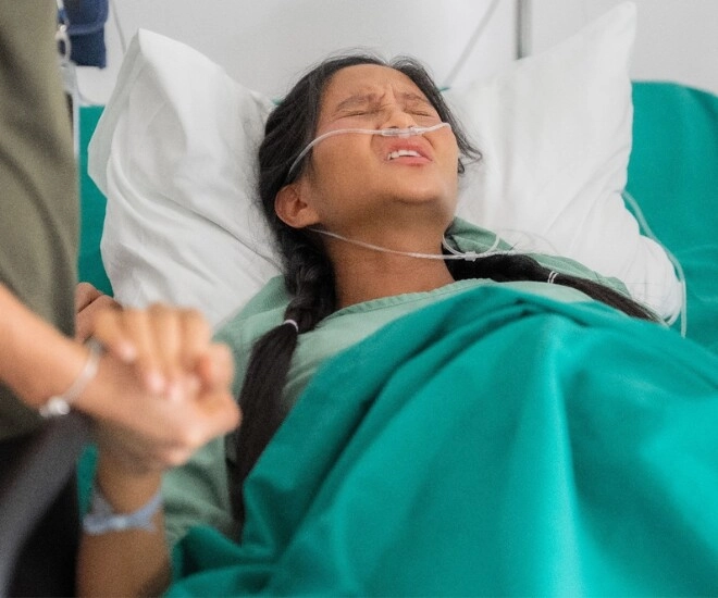 Hoa hậu hhen niê sinh con đầu lòng chồng nhiếp ảnh gia khóc khi vợ vượt cạn em bé chào đời trông cực yêu - 1