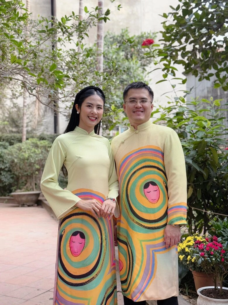 Hoa hậu ngọc hân rèn kỷ luật cho con trai từ sớm em bé ngoại giao được bố mẹ thay phiên cho học bài - 11