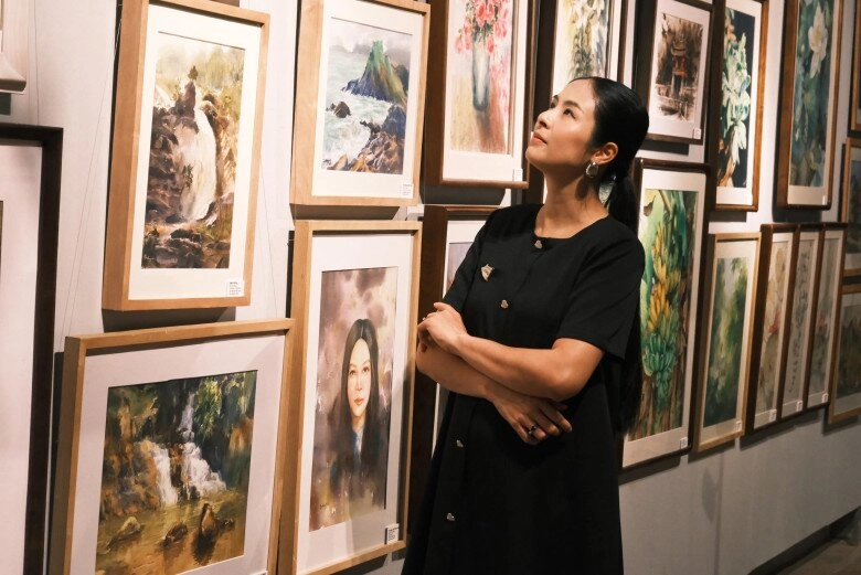 Hoa hậu ngọc hân rơi nước mắt khi đón con đầu lòng ở tuổi u40 định mệnh sắp đặt làm em bé ngoại giao - 13