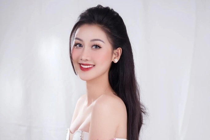 Hoa hậu việt duy nhất đủ tiêu chuẩn thành thiên thần nội y từng phải đi phát tờ rơi nay kiếm tiền tỷ để lại hết cho con gái - 4