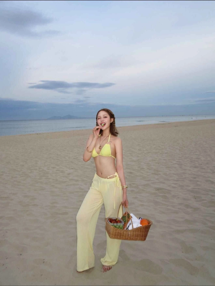 Hot girl xoài non sở hữu những khoảnh khắc khoe vòng 1 nóng bỏng - 1