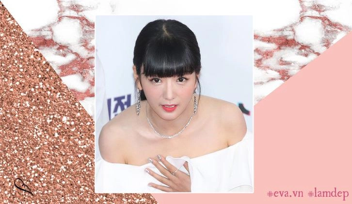 Hương giang tóc ngắn trẻ trung kiêu kỳ đối lập là phương nga kẻ mi dưới già chát - 15