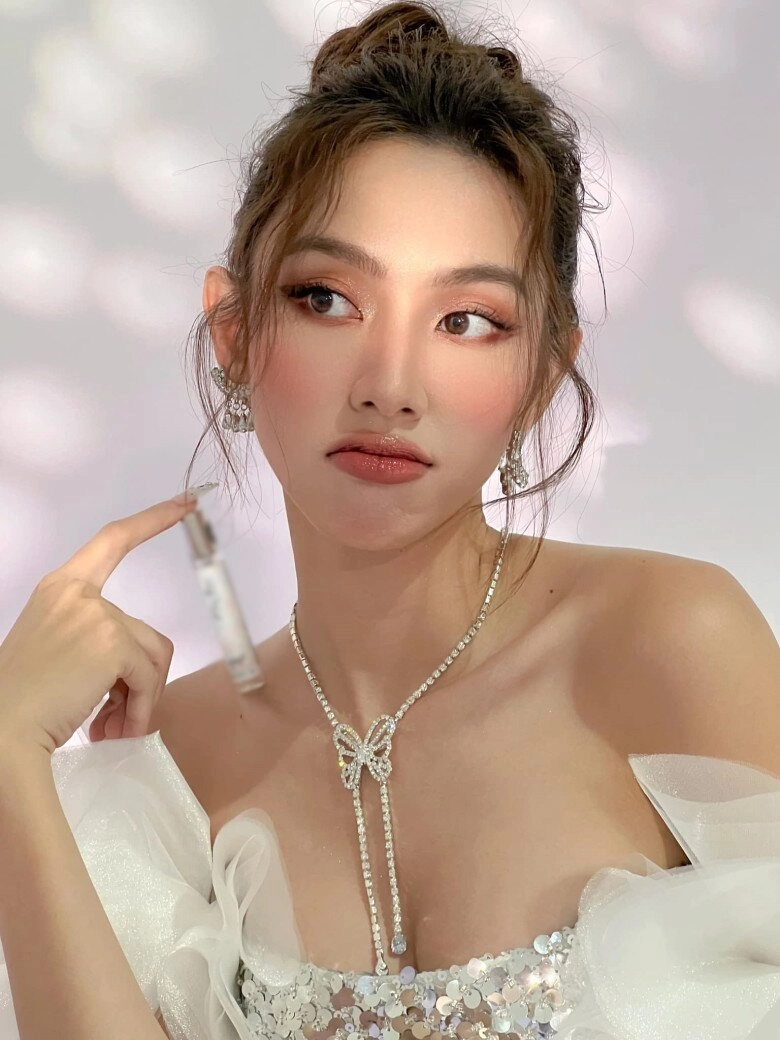 Khi hoa - á hậu cũng có khuyết điểm thùy tiên đầy vết rạn da phương nhi không thể sửa - 7