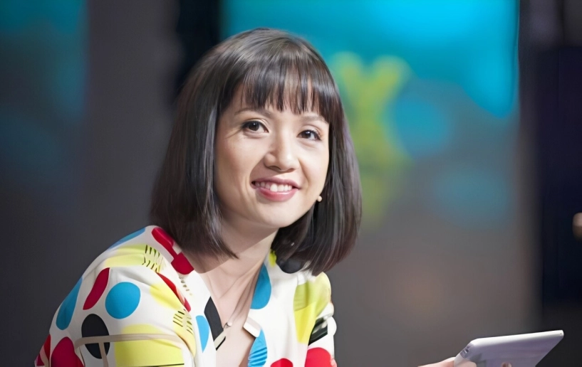 Khoảnh khắc 2 thế hệ đường lên đỉnh olympia gây sốt huyền thoại tùng chi hiếm hoi lộ diện chuyện chồng con vẫn kín tiếng - 7