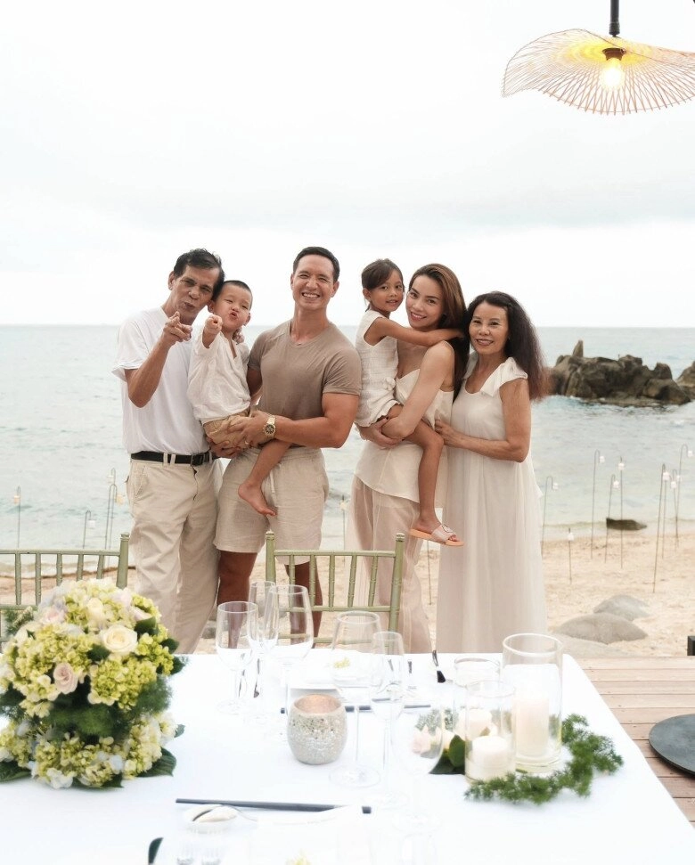 Kim lý hạnh phúc khoe 2 cục kim cương mừng vì có thể nói chuyện bằng tiếng việt với gia đình hồ ngọc hà - 5