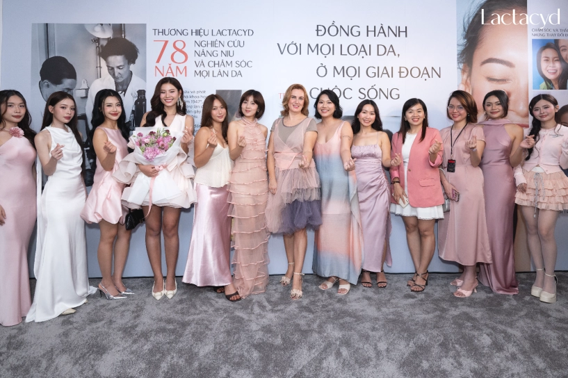 Lactacyd ra mắt triển lãm điều làn da muốn nói - 2