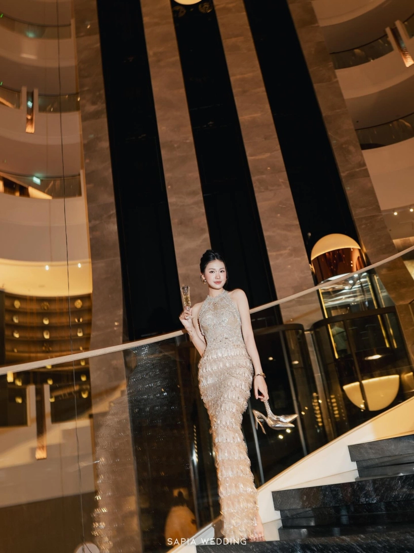 Loạt hình ảnh mới cực sang chảnh của vợ cầu thủ đoàn văn hậu - 7