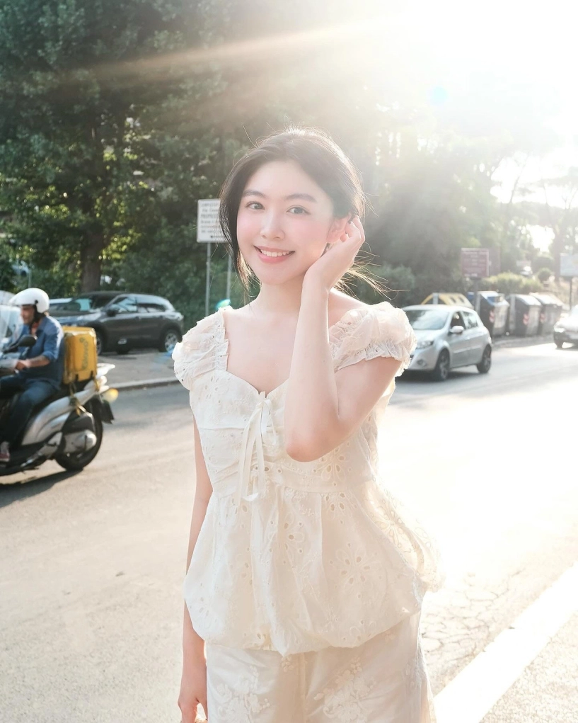 Loạt khoảnh khắc bóc trần diện mạo thật của con gái cả mc quyền linh - 7