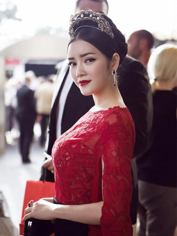 Lý nhã kỳ hành trình lên hương nhan sắc trở thành quý cô triệu đô - 8