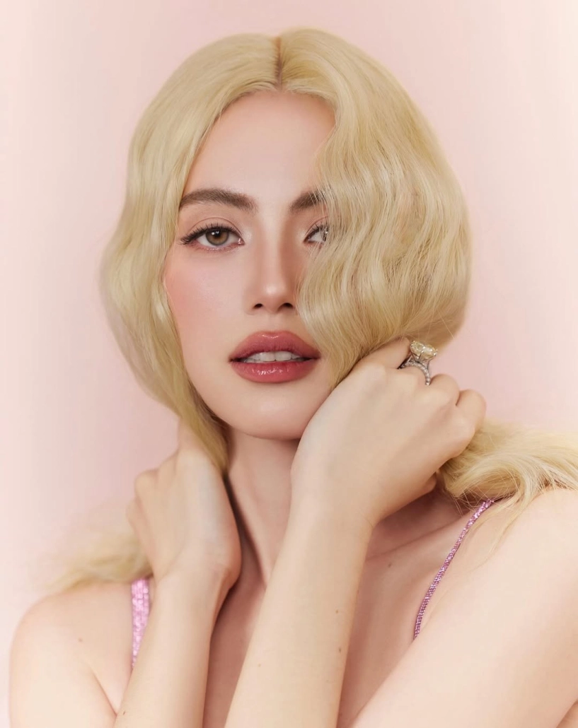 ma nữ đẹp nhất thái lan mai davika hóa búp bê barbie tóc vàng nóng bỏng - 5