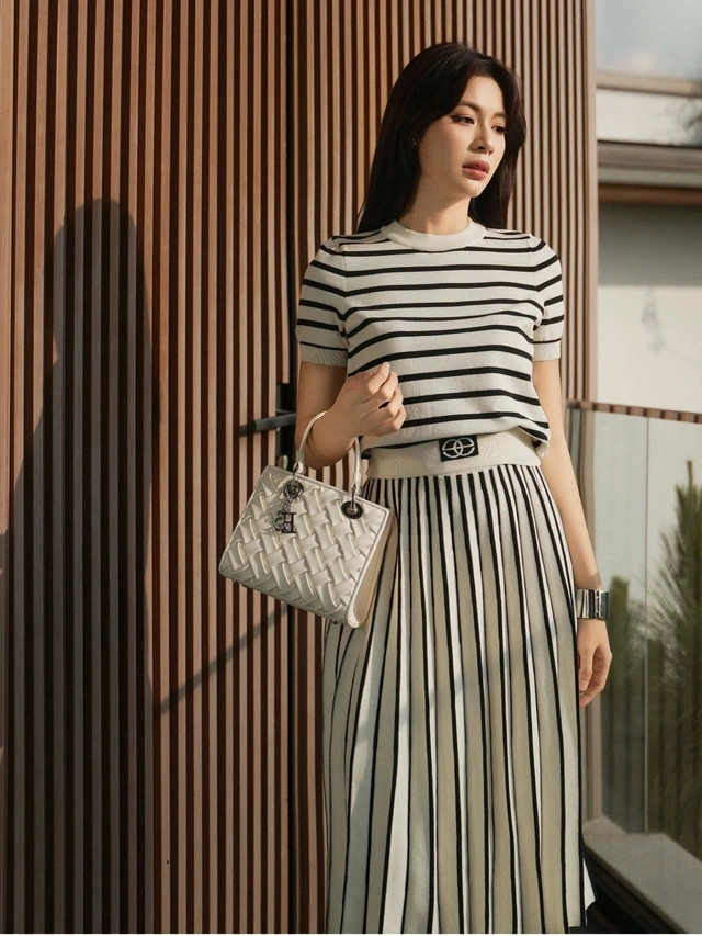 Mặc áo len mùa thu thế nào để trông sang chị em lương 5 triệu học cách phối của blogger thời trang hóa thành con nhà giàu - 10