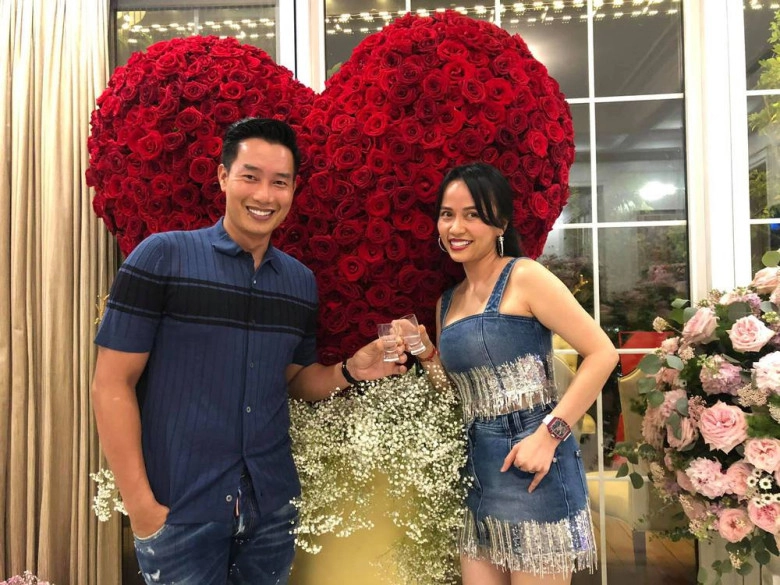 Mc hoa thanh tùng khoe ảnh hạnh phúc bên vợ quyền lực con trai cao 1m9 làm phó nháy cho bố mẹ - 6