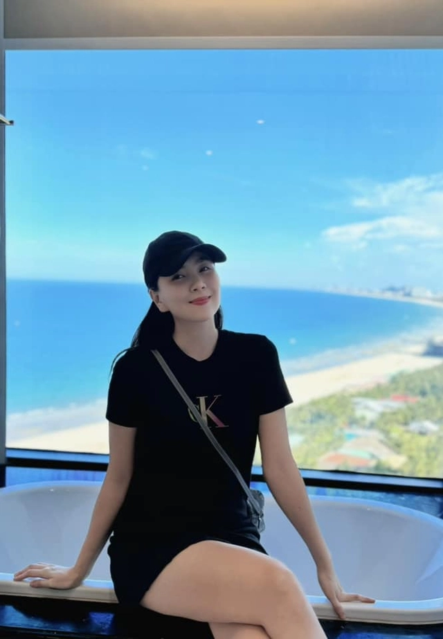 Mix đồ xinh đẹp cả đi làm lẫn đi chơi cùng btv mai ngọc - 3