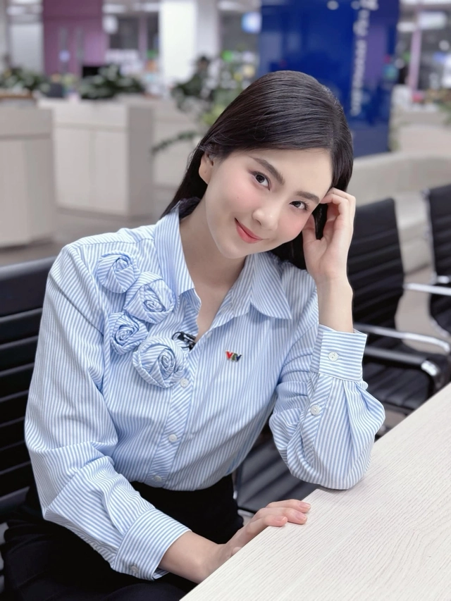 Mix đồ xinh đẹp cả đi làm lẫn đi chơi cùng btv mai ngọc - 11