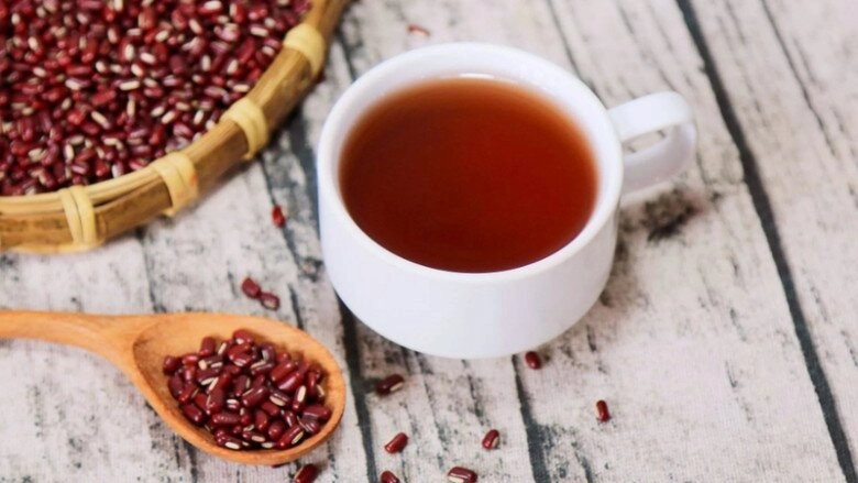 Mỹ nhân 45 tuổi vẫn sở hữu làn da da căng bóng như gương soi hoá ra là vì uống loại nước từ hạt nhỏ xíu này mỗi ngày - 3