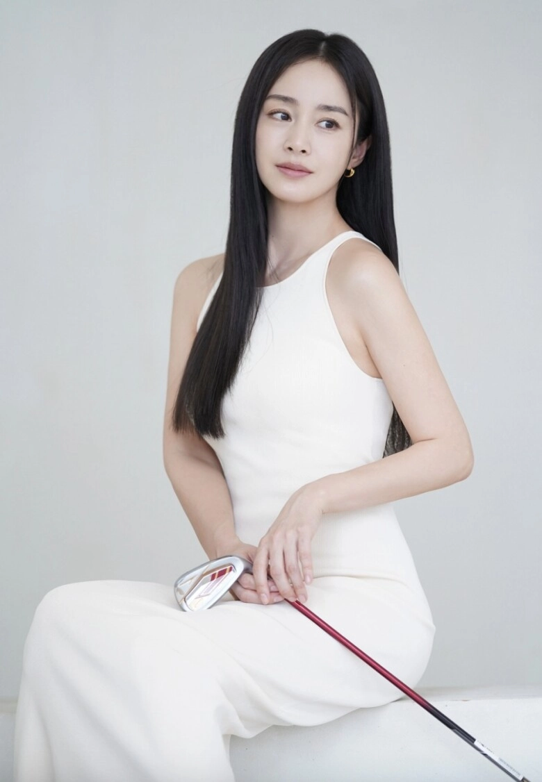 Mỹ nhân 45 tuổi vẫn sở hữu làn da da căng bóng như gương soi hoá ra là vì uống loại nước từ hạt nhỏ xíu này mỗi ngày - 4