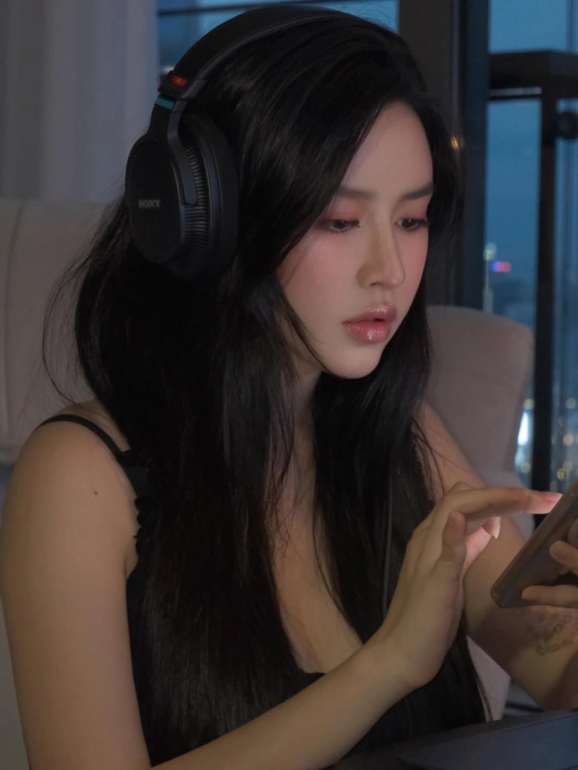 Mỹ nhân đảo thiên đường khoe nhan sắc cận cảnh không góc chết - 10