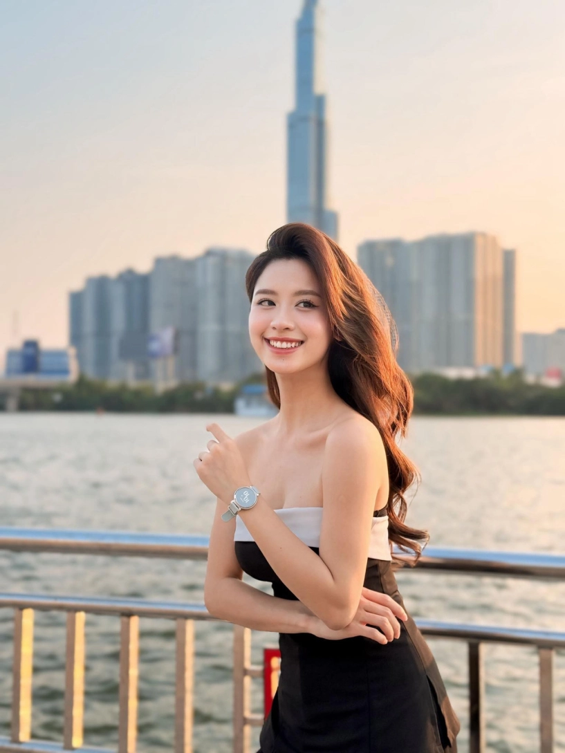 Mỹ nhân thanh hóa lọt top hot girl có vòng 1 nóng bỏng nhất việt nam - 9