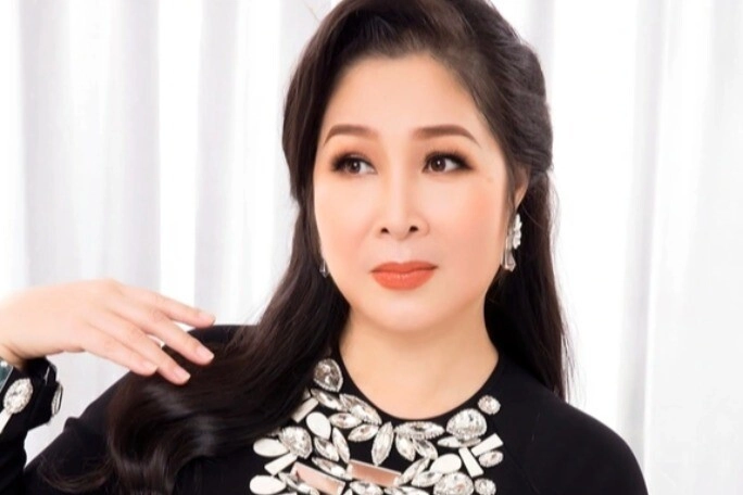 Mỹ nhân vbiz u65 vẫn không ai vượt qua nổi được phong hoa hậu không ngai suốt 40 năm không ăn cơm để giữ dáng - 3