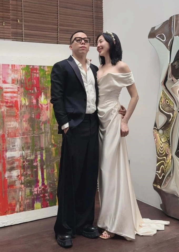 Mỹ nhân việt lấy chồng là đại gia ngầm của showbiz ăn mặc ngày càng hồi xuân giữa bão tin đồn đường ai nấy đi - 1