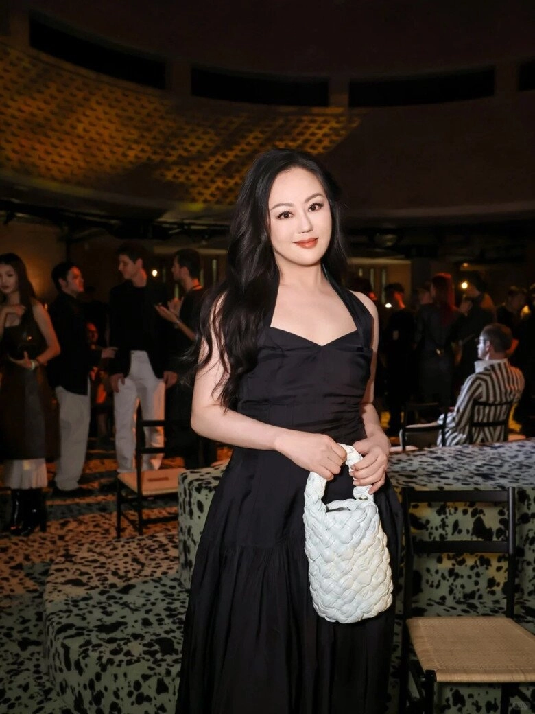 Người phụ nữ u65 có làn da căng bóng không nếp nhăn như người 30 tuổi nhờ duy trì thói quen uống 3 loại nước mỗi ngày - 7