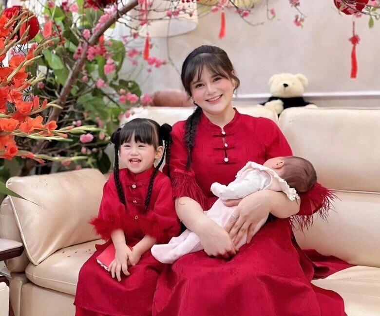 Nhan sắc 3 cô con gái tên trang ít người nhớ đến của nghệ sĩ công lý người cạo trọc đầu người sống kín tiếng - 6