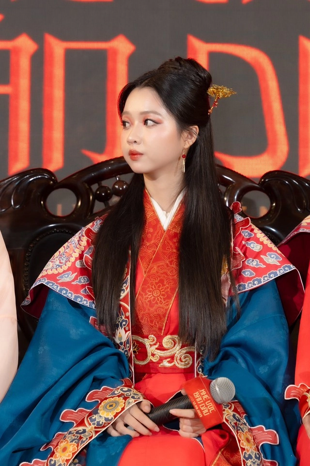 Nhan sắc diễn viên 20 tuổi đóng vai con dâu nsnd trung anh - 1