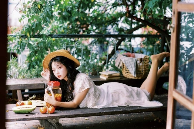 Nhan sắc diễn viên 20 tuổi đóng vai con dâu nsnd trung anh - 9