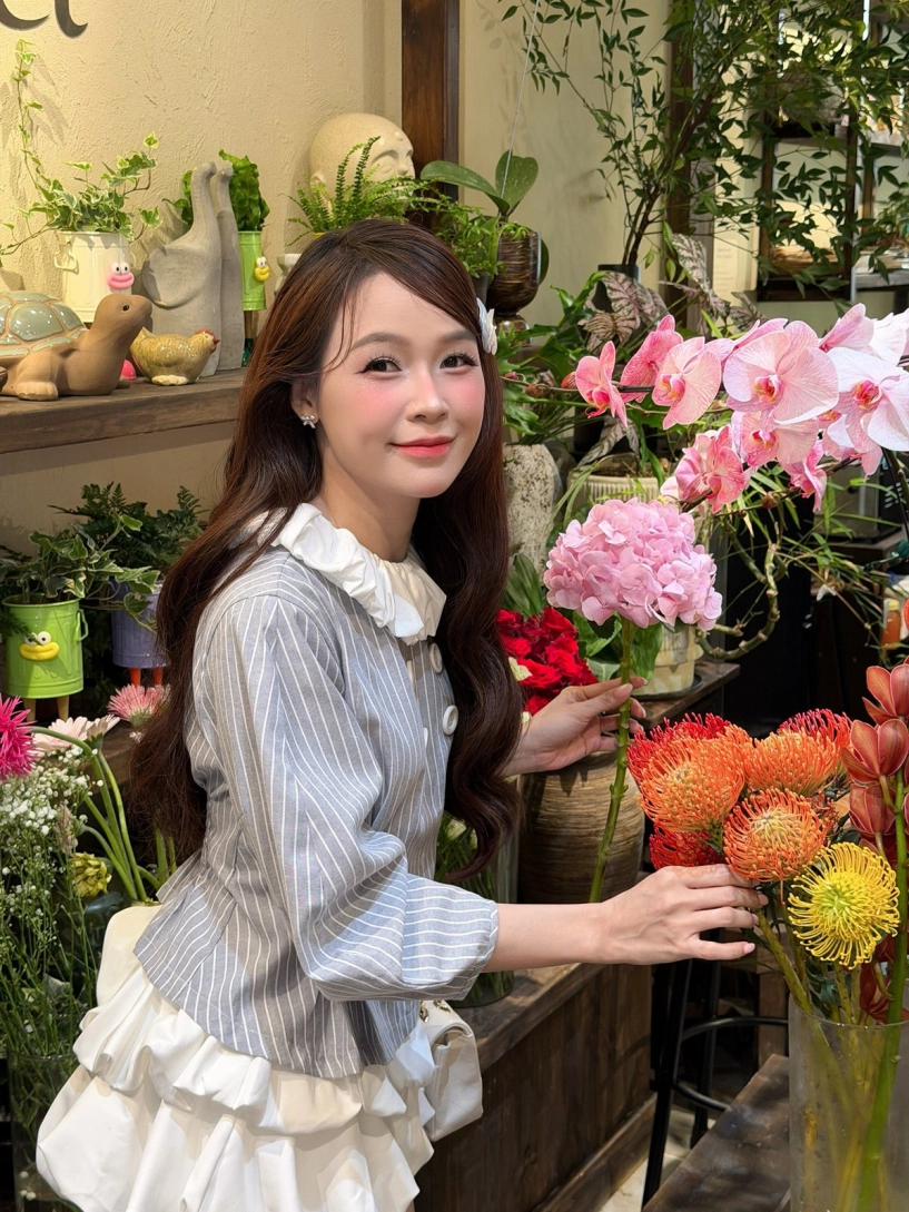 Nhan sắc sam từ hot girl tuổi teen đến bà mẹ hai con vẫn xinh ngọt ngào - 6