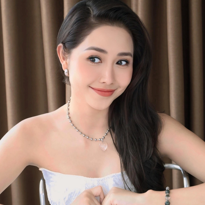 Nữ diễn viên 3 lần sửa mũi hỏng nay nhan sắc lên hương tuổi 35 - 1