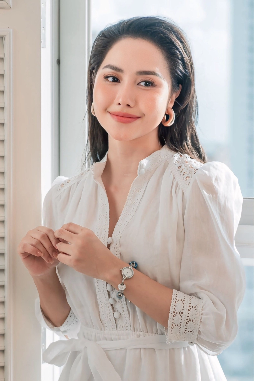 Nữ diễn viên 3 lần sửa mũi hỏng nay nhan sắc lên hương tuổi 35 - 2