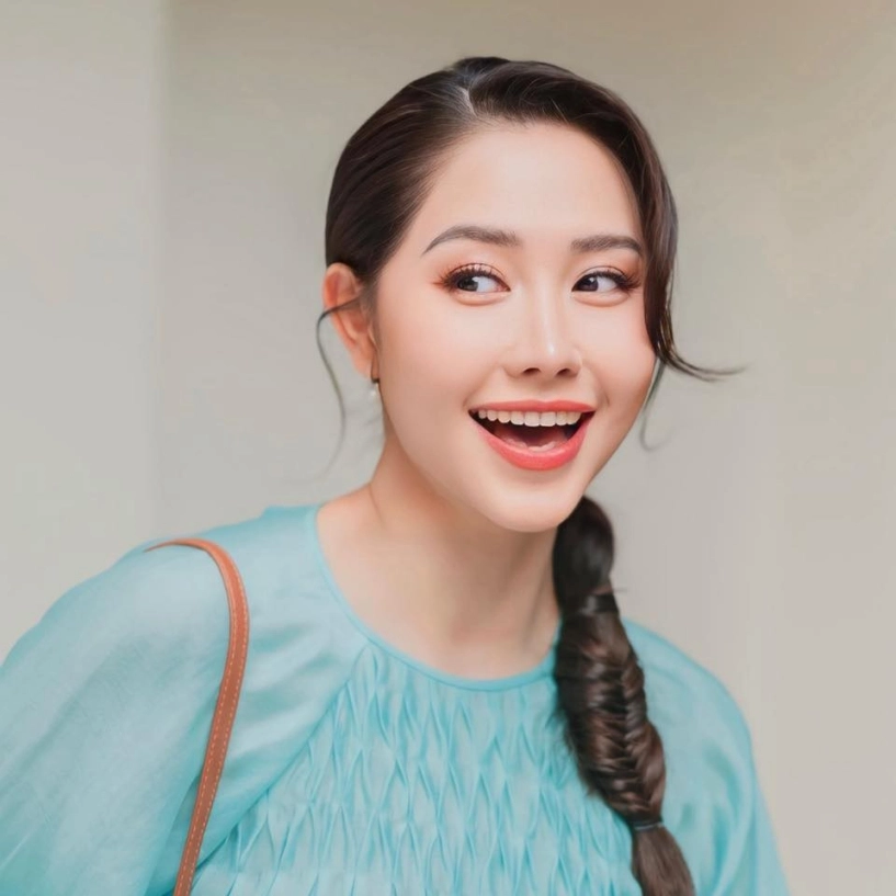 Nữ diễn viên 3 lần sửa mũi hỏng nay nhan sắc lên hương tuổi 35 - 12