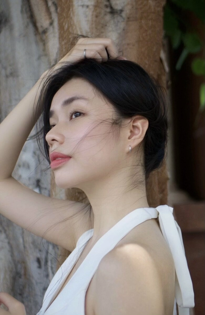 Nữ sinh việt đóng cảnh nóng năm 13 tuổi vẻ đẹp trưởng thành đậm chất á đông thần thái bí ẩn cuốn hút - 11