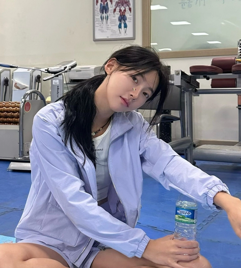 nữ thần chạy bộ hàn quốc khoe vóc dáng săn chắc miễn chê - 8