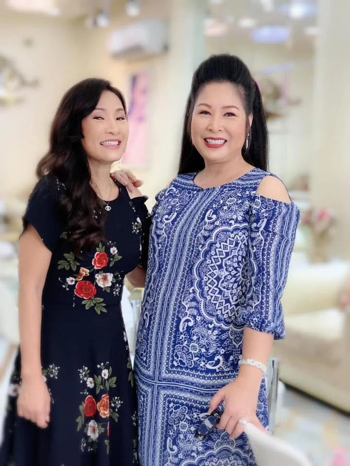 Sắc vóc tuổi trung niên rạng rỡ của cặp đôi bạn thân hồng đào - hồng vân - 1