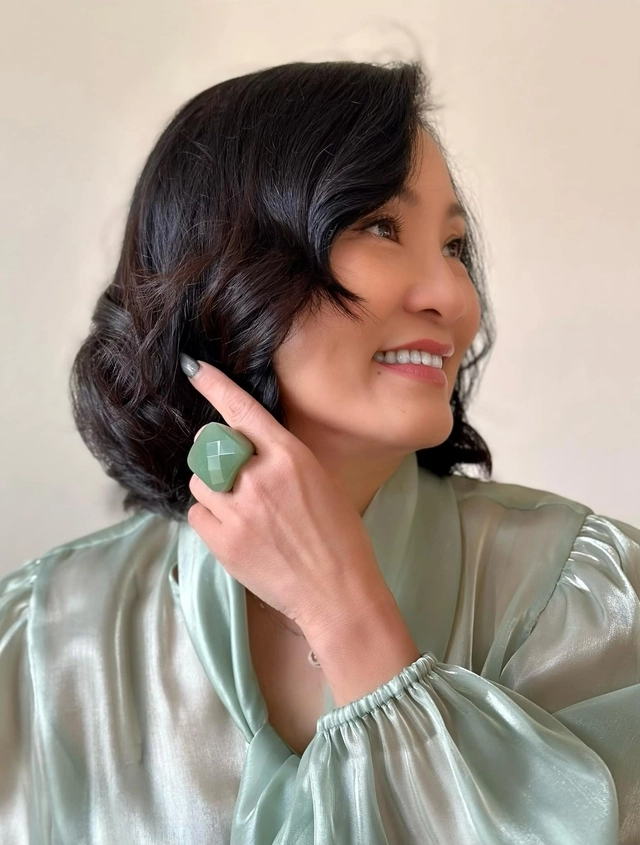 Sắc vóc tuổi trung niên rạng rỡ của cặp đôi bạn thân hồng đào - hồng vân - 6