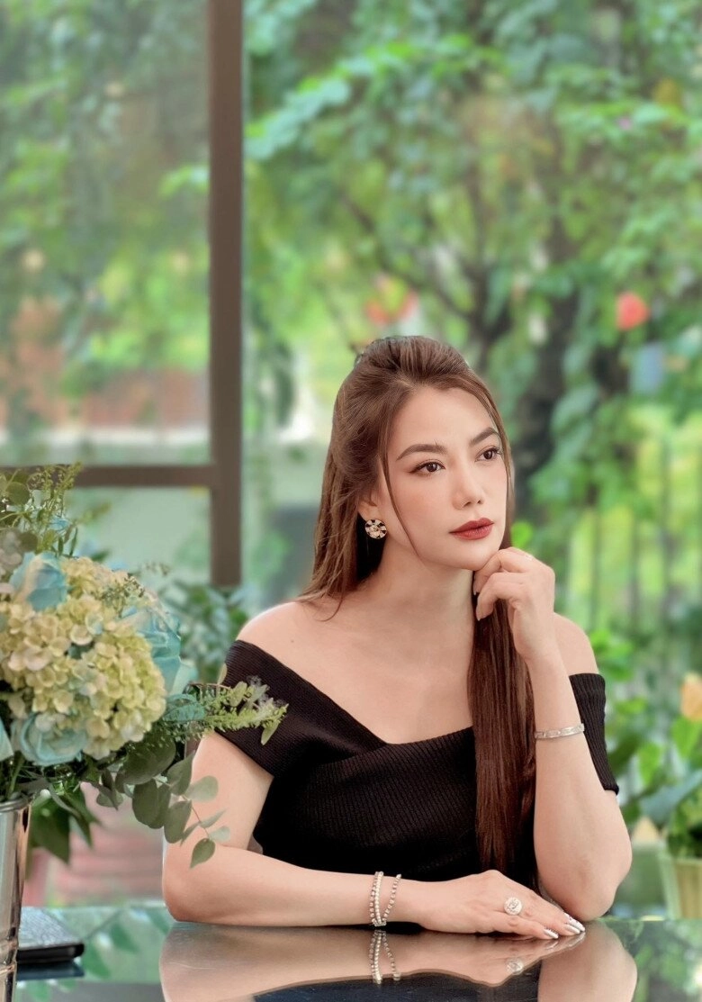 Sao việt 24h á hậu châu anh được thăng quân hàm lên trung úy trước niên hạn 22 tuổi nhận bằng khen từ tổng cục chính trị - 14